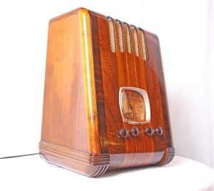 restored-vintage-radio-13