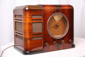 restored-vintage-radio-3